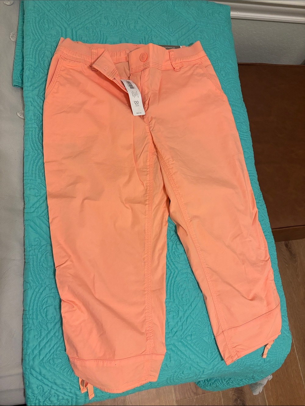 Coral Capris - Lightweight Everyday Bottoms